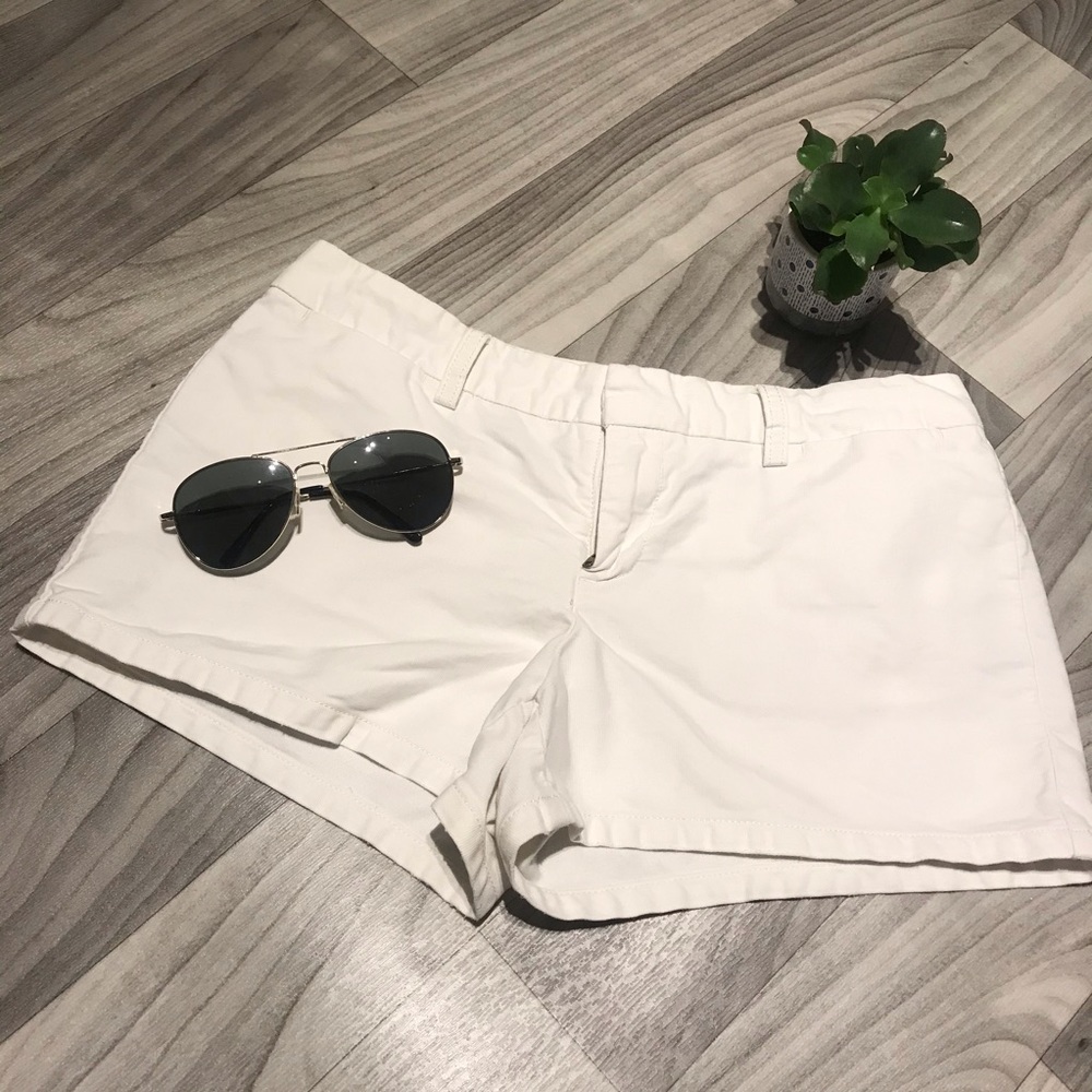 White American Eagle Shorts